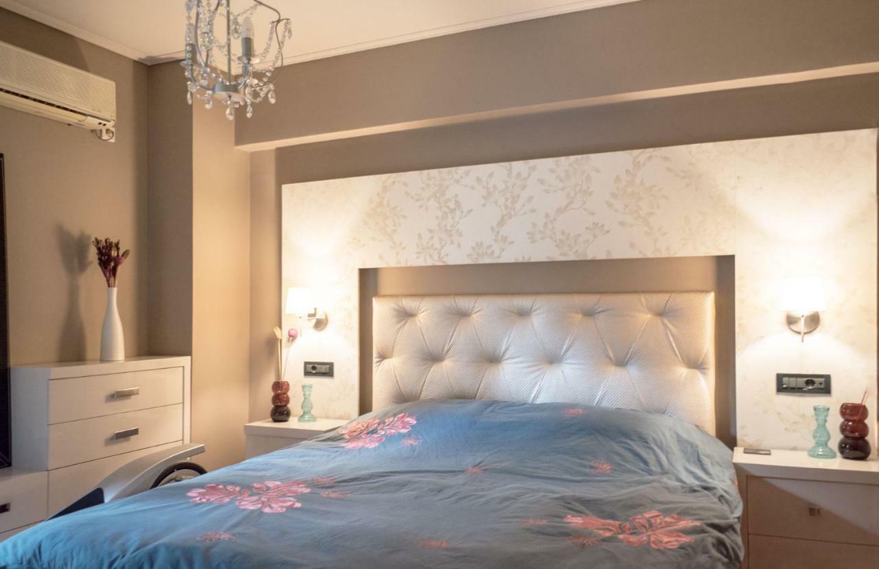Designer'S Apartment Close To City Center Athena Bagian luar foto