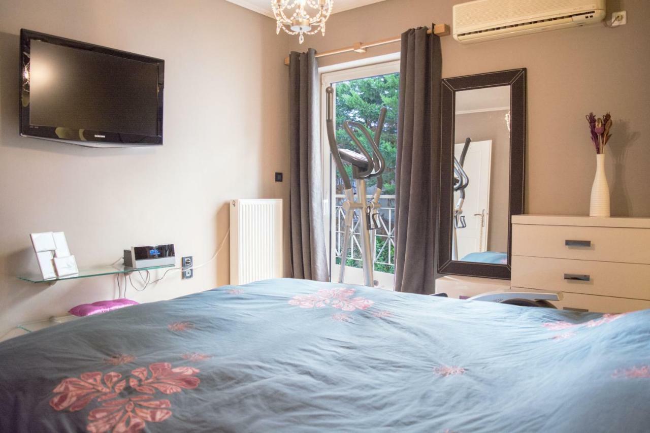 Designer'S Apartment Close To City Center Athena Bagian luar foto